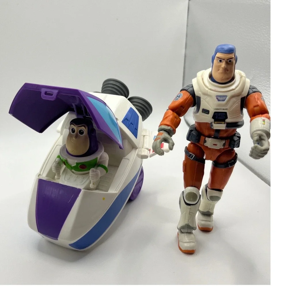 Mattel Disney Pixar Lightyear Buzz Lightyear XL-15 Figure & Vehicle Set Orange